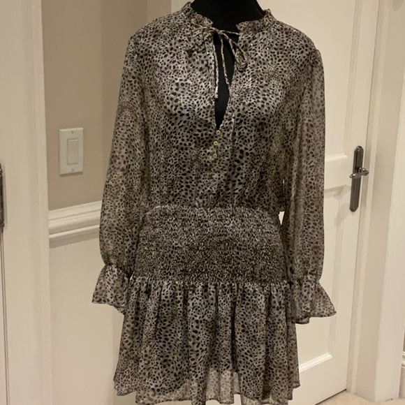 Zara leopard print sheer sleeve gathered waist dress with tied collar🧓🏼MT - Picture 5 of 9